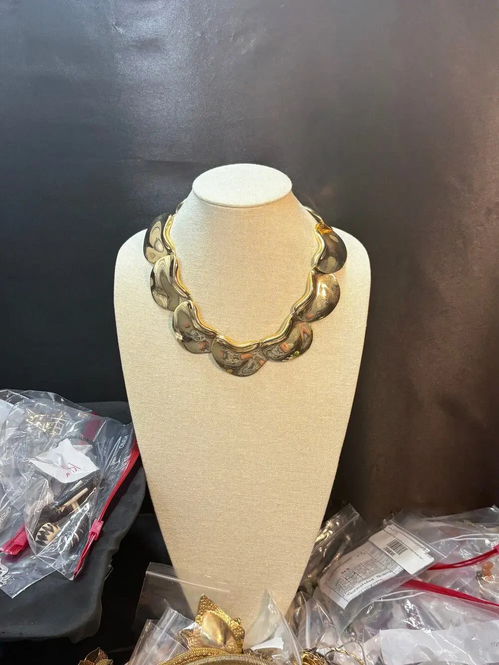 Vintage Runway Gold Tone Statement Necklace 152g 16.5”